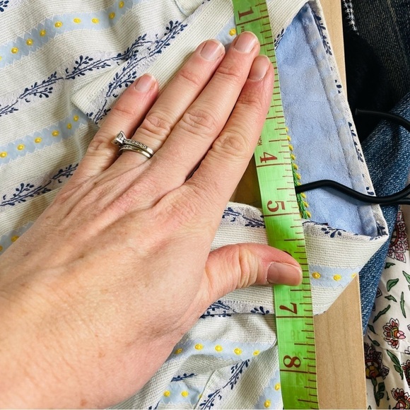 Robert Graham White and Blue Embroidered Button Up Shirt - Picture 13 of 14